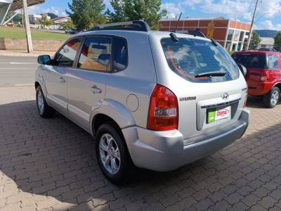 HYUNDAI TUCSON 2.0 GLS - Foto 8