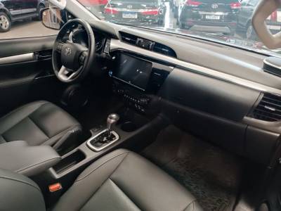 TOYOTA HILUX SRX PLUS - Foto 4