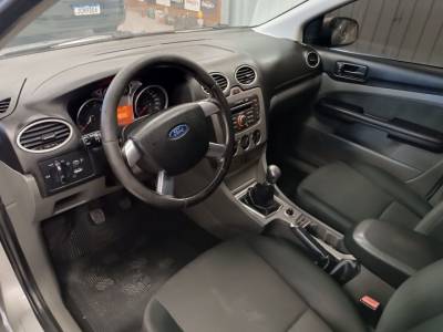 FORD FOCUS SEDAN 1.6 - Foto 3