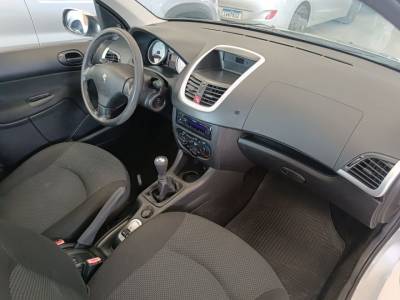 PEUGEOT 207 1.4 ACTIVE UNICO DONO  - Foto 4