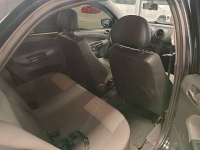 VW VOYAGE 1.0 - Foto 6