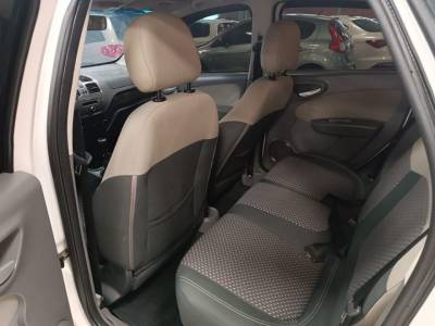 FIAT GRAN SIENA ESSENCE 1.6 - Foto 6