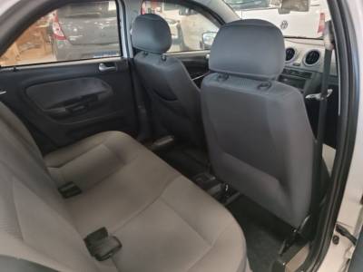 VW VOYAGE 1.6 COMFORTLINE - Foto 5