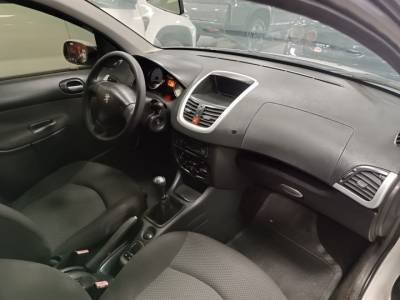 PEUGEOT 207 XR 1.4 - Foto 4
