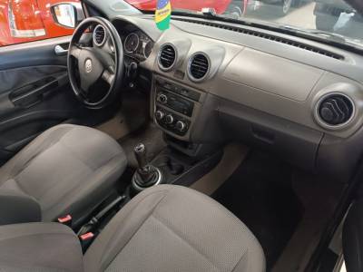 VW VOYAGE 1.6 COMFORTLINE - Foto 2