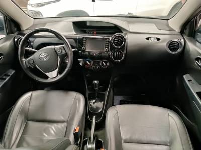 TOYOTA ETIOS PLATINUM 1.5 - Foto 5