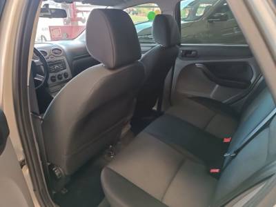 FORD FOCUS 1.6 - Foto 6