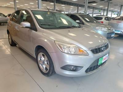 FORD FOCUS 2.0 AUTOMATICO - Foto 1