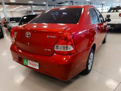 TOYOTA ETIOS SEDAN XS 1.5 - Foto 8