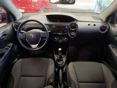 TOYOTA ETIOS SEDAN XS 1.5 - Foto 5