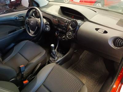 TOYOTA ETIOS SEDAN XS 1.5 - Foto 4