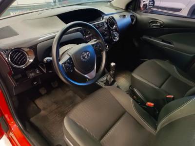 TOYOTA ETIOS SEDAN XS 1.5 - Foto 3