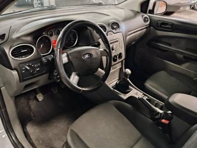 FORD FOCUS SEDAN 2.0 - Foto 3