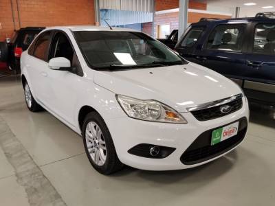 FORD FOCUS SEDAN 2.0 - Foto 1