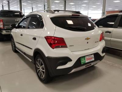 GM ONIX ACTIV 1.4 AUT - Foto 8