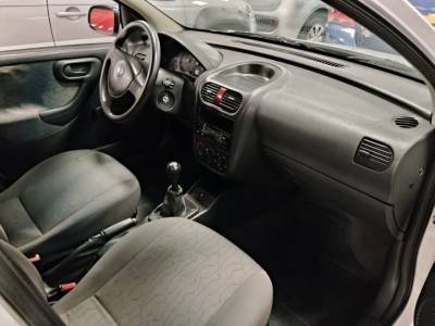 GM CORSA HB 1.0 - Foto 4