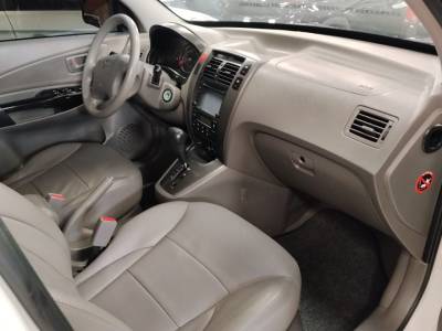 HYUNDAI TUCSON GLS 2.0 - Foto 4