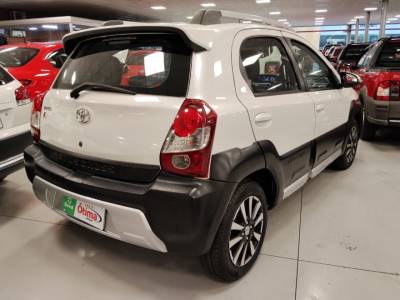 TOYOTA ETIOS CROSS 1.5 AT - Foto 7