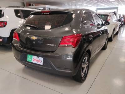 GM ONIX LTZ AUT 1.4 - Foto 8