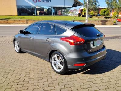 FORD FOCUS 1.6 MANUAL - Foto 6
